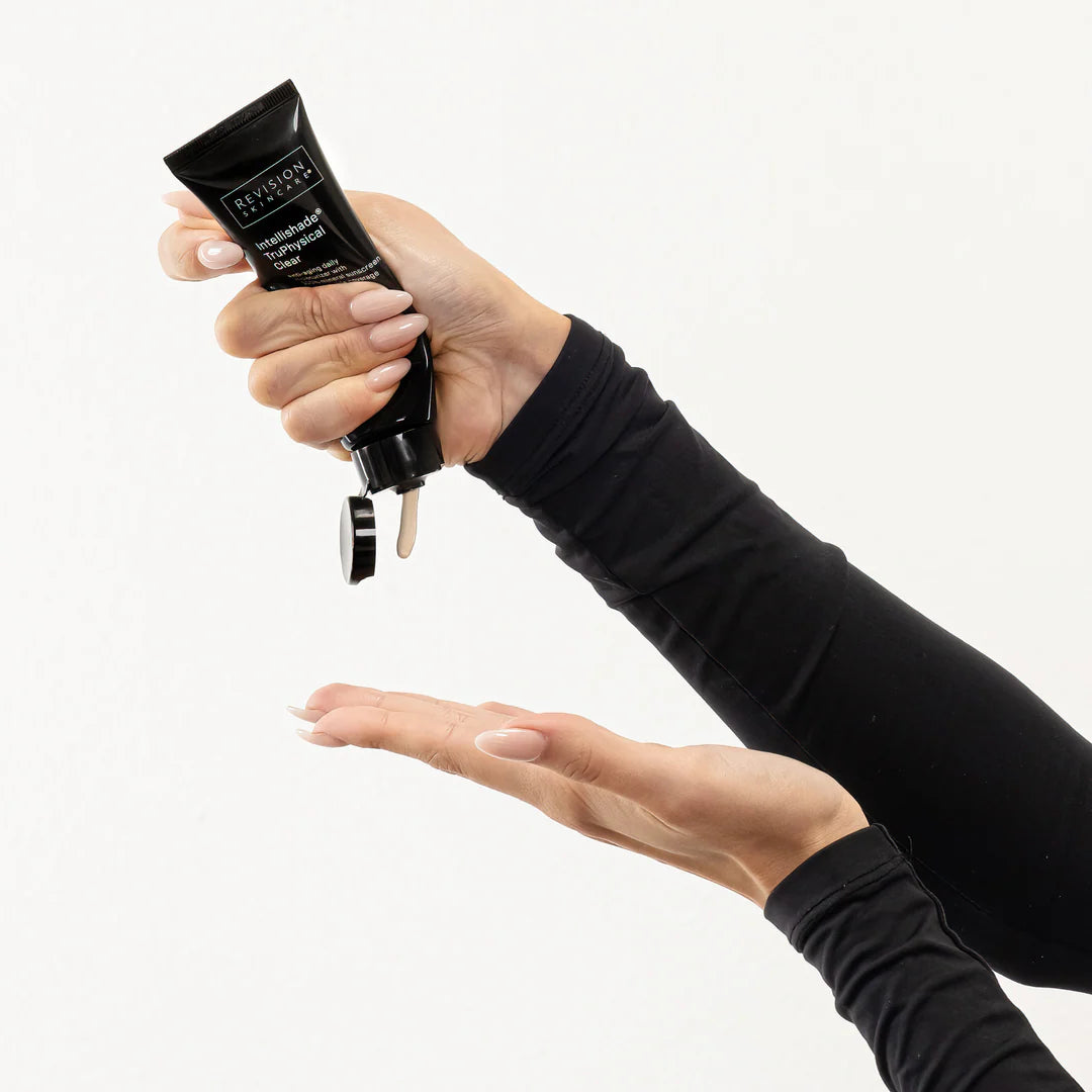 Revision Skincare Intellishade TruPhysical Clear SPF 50 48g