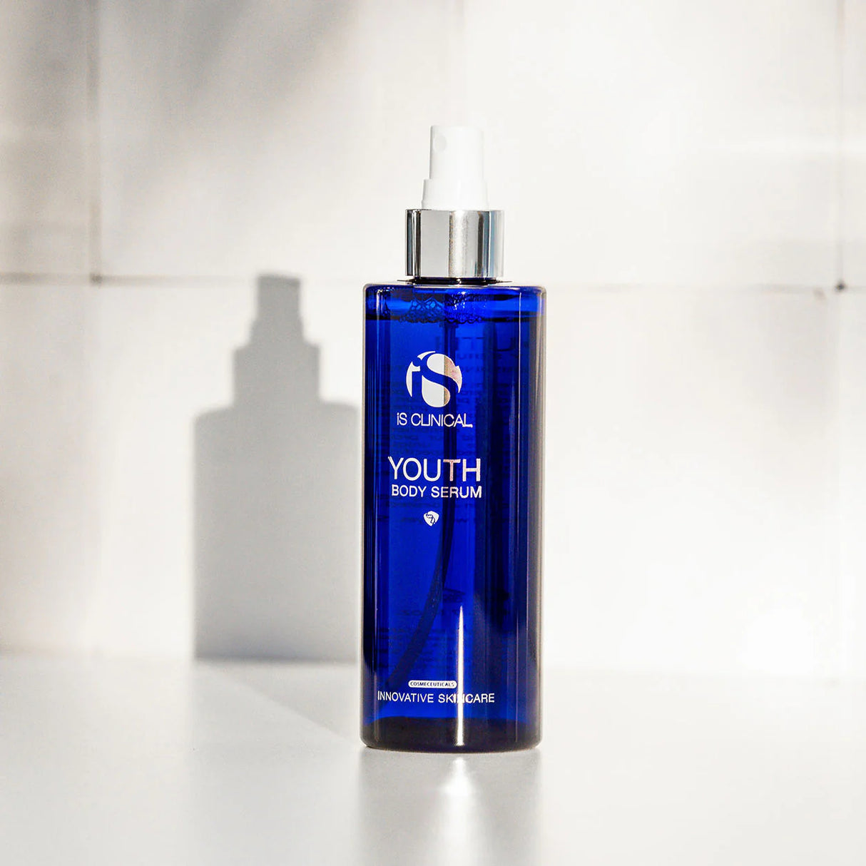 iS Clinical Youth Body Serum | Hydrating Body Mist | 200ml